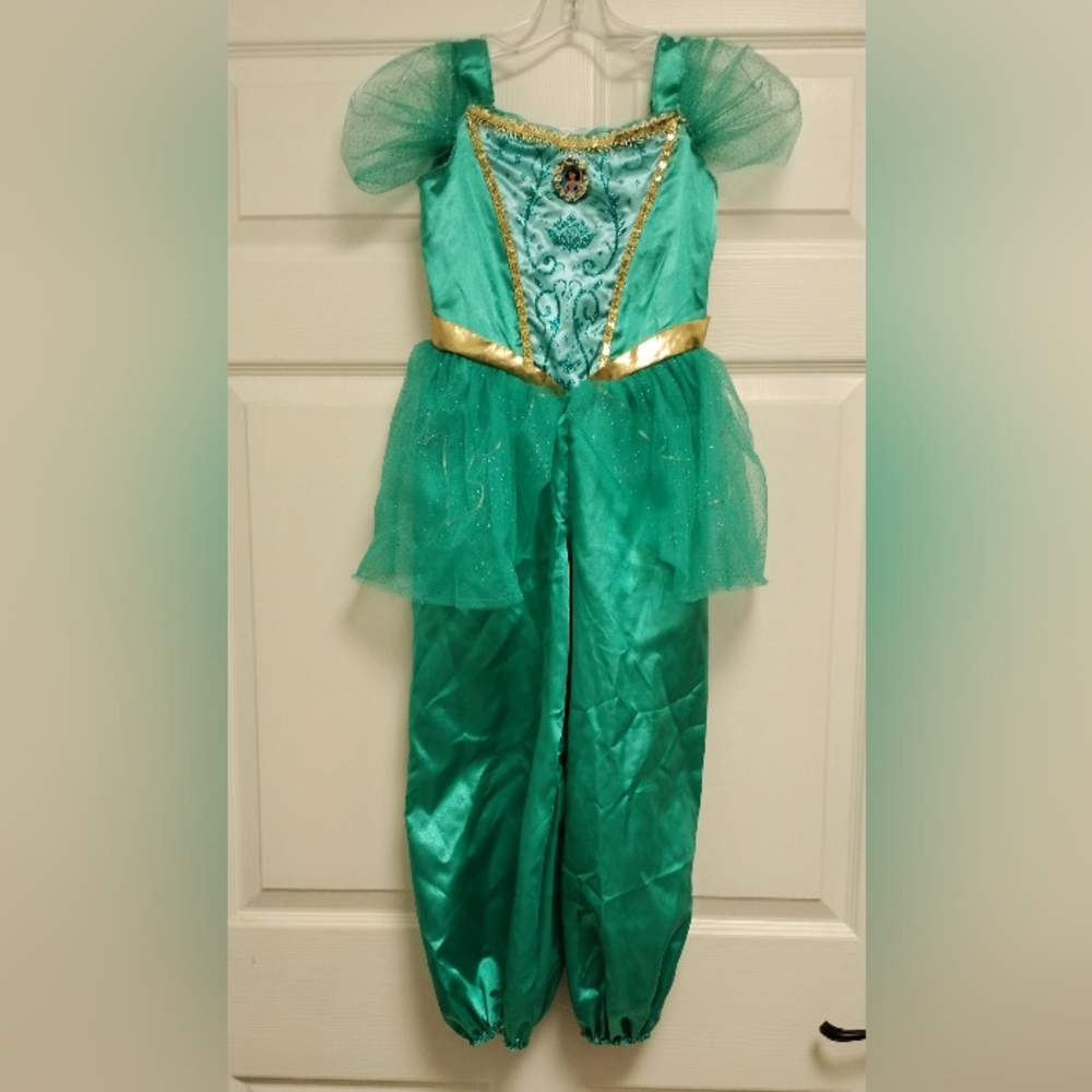 DISNEY PRINCESS "LIGHT-UP" JASMINE COSTUME